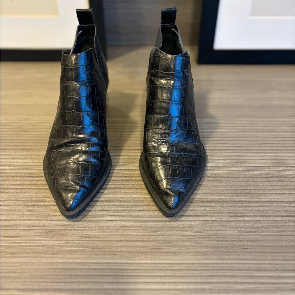 Dolce Vita Black Ankle Boots with Crocodile Texture